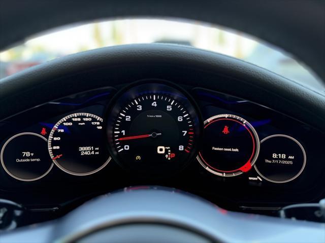 Photo of 2020 Night Blue Metallic Porsche Panamera