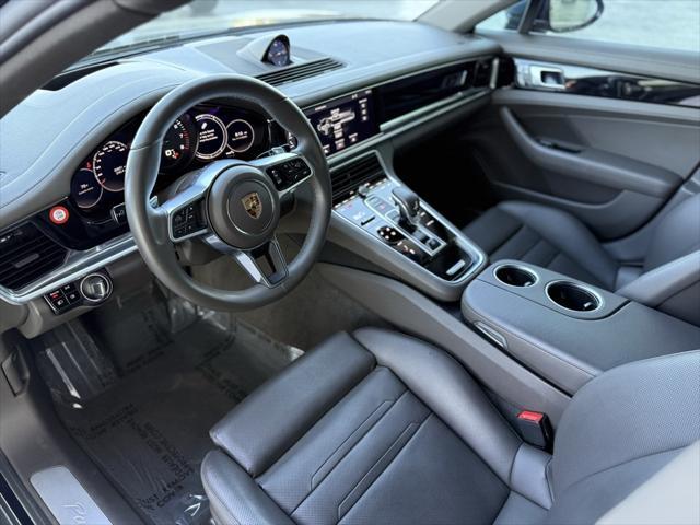 Photo of 2020 Night Blue Metallic Porsche Panamera