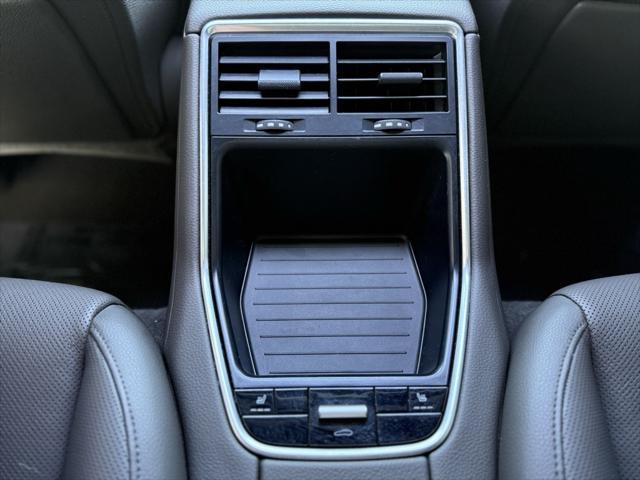 Photo of 2020 Night Blue Metallic Porsche Panamera