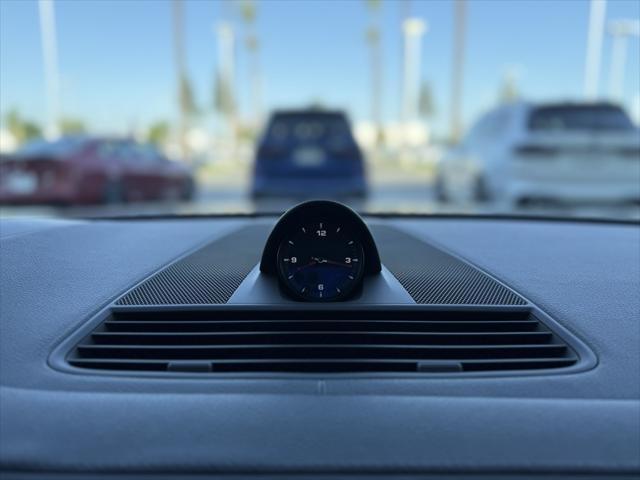 Photo of 2020 Night Blue Metallic Porsche Panamera