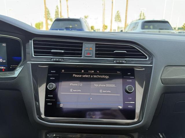 Photo of 2022 Oryx White Pearl Volkswagen Tiguan