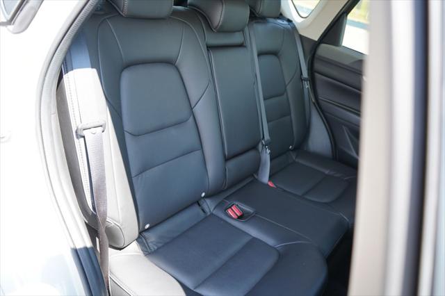Photo of 2024 Platinum Quartz Metallic Mazda CX-5