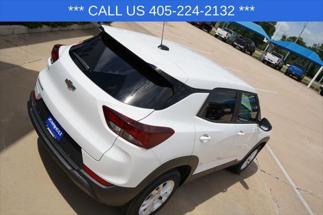 Photo of 2026 Summit White Chevrolet Trailblazer