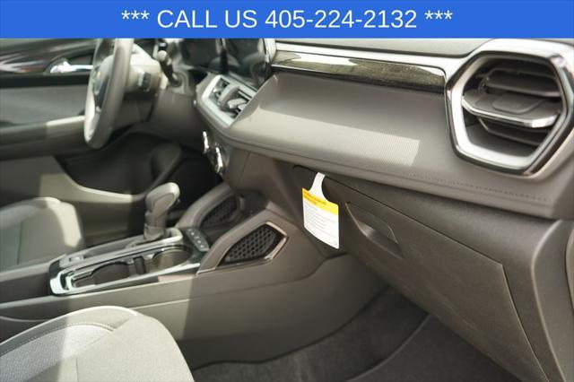 Photo of 2026 Summit White Chevrolet Trailblazer