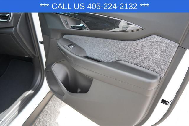 Photo of 2026 Summit White Chevrolet Trailblazer