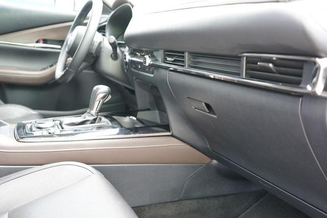 Photo of 2024 Platinum Quartz Metallic Mazda CX-30