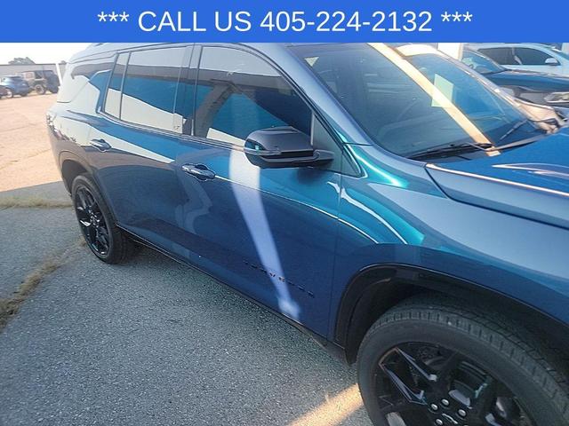 Photo of 2024 Lakeshore Blue Metallic Chevrolet Traverse