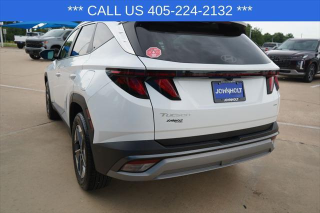 Photo of 2025 Serenity White Pearl Hyundai TUCSON