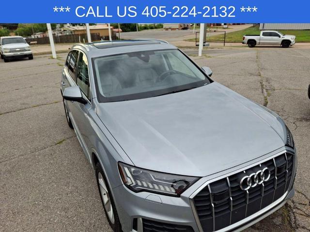 Photo of 2024 White Audi Q7