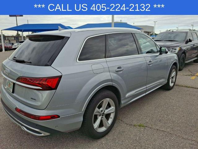 Photo of 2024 White Audi Q7