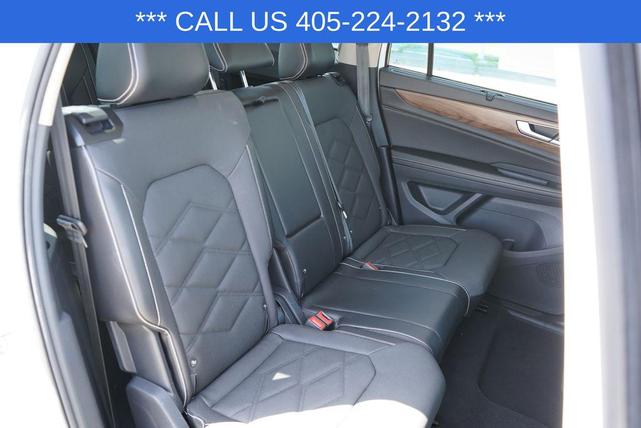 Photo of 2024 Platinum Gray Metallic Volkswagen Atlas