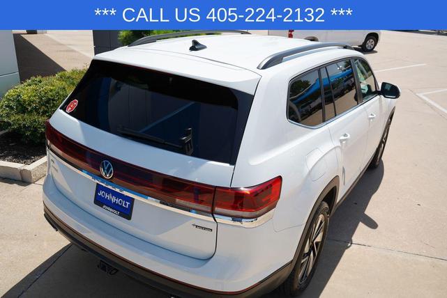 Photo of 2024 Platinum Gray Metallic Volkswagen Atlas