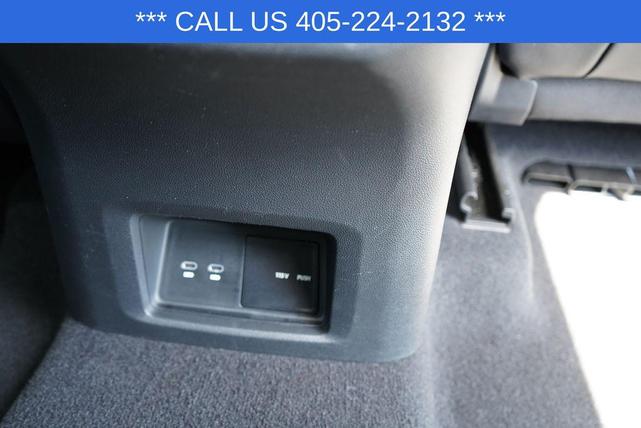 Photo of 2024 Platinum Gray Metallic Volkswagen Atlas