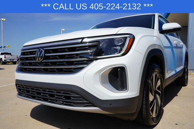 Photo of 2024 Platinum Gray Metallic Volkswagen Atlas