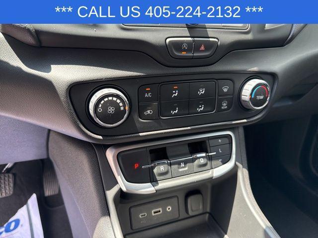 Photo of 2024 Summit White GMC Terrain