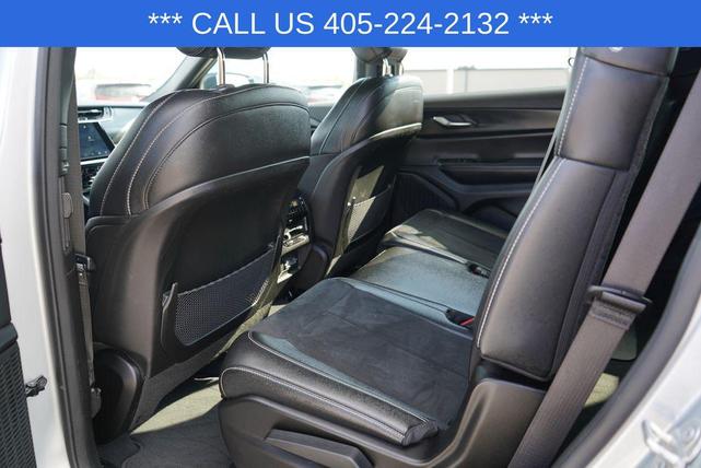 Photo of 2024 Silver Zynith Jeep Grand Cherokee L