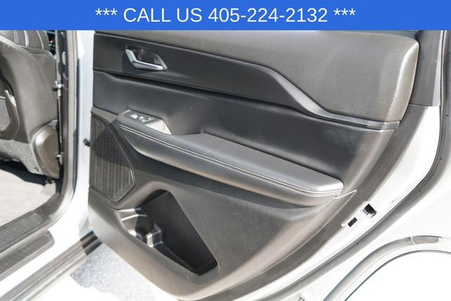 Photo of 2024 Silver Zynith Jeep Grand Cherokee L