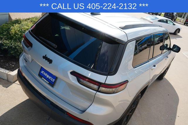 Photo of 2024 Silver Zynith Jeep Grand Cherokee L