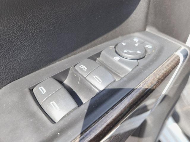 Photo of 2021 Summit White Chevrolet Silverado 1500