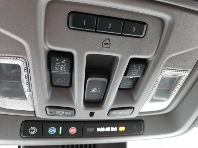 Photo of 2022 Glacier Blue Metallic Chevrolet Silverado 1500