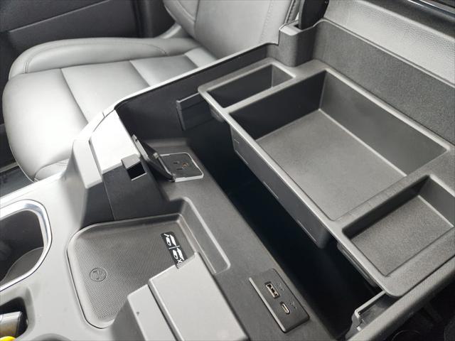 Photo of 2022 Glacier Blue Metallic Chevrolet Silverado 1500