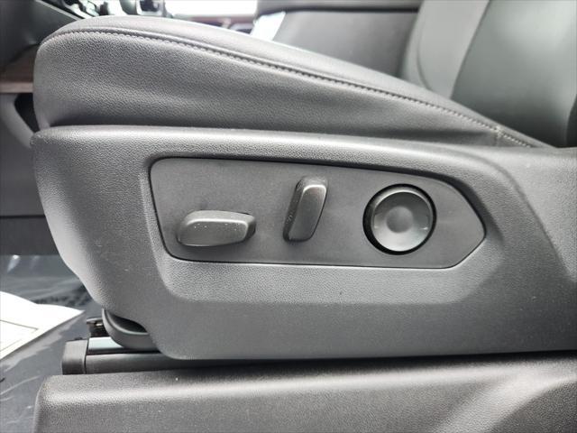 Photo of 2022 Glacier Blue Metallic Chevrolet Silverado 1500