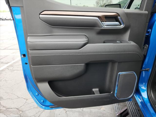 Photo of 2022 Glacier Blue Metallic Chevrolet Silverado 1500