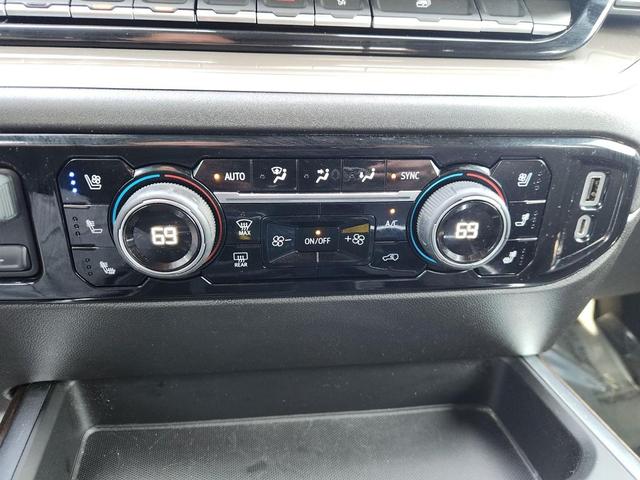 Photo of 2022 Black Chevrolet Silverado 1500