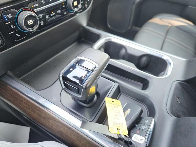 Photo of 2022 Black Chevrolet Silverado 1500