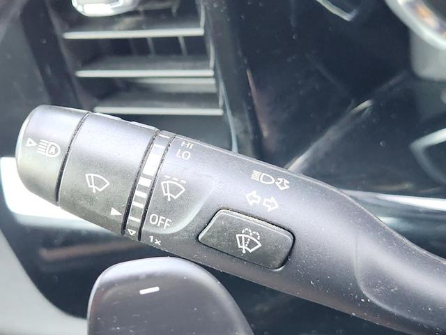 Photo of 2022 Black Chevrolet Silverado 1500
