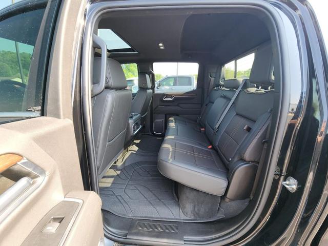 Photo of 2022 Black Chevrolet Silverado 1500