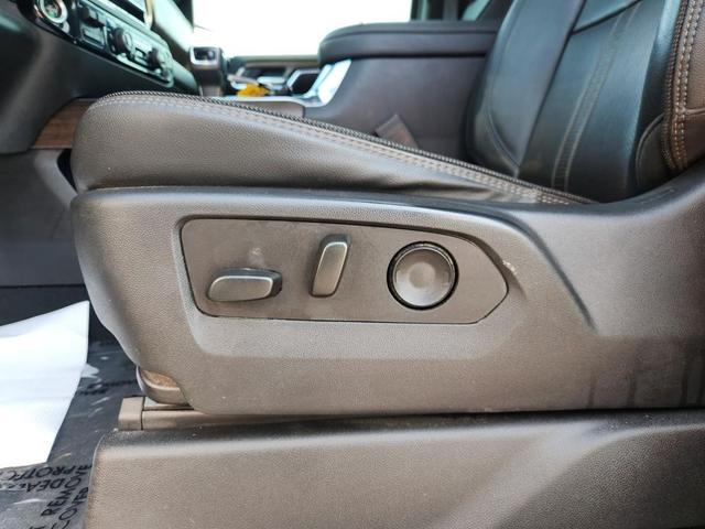 Photo of 2022 Black Chevrolet Silverado 1500