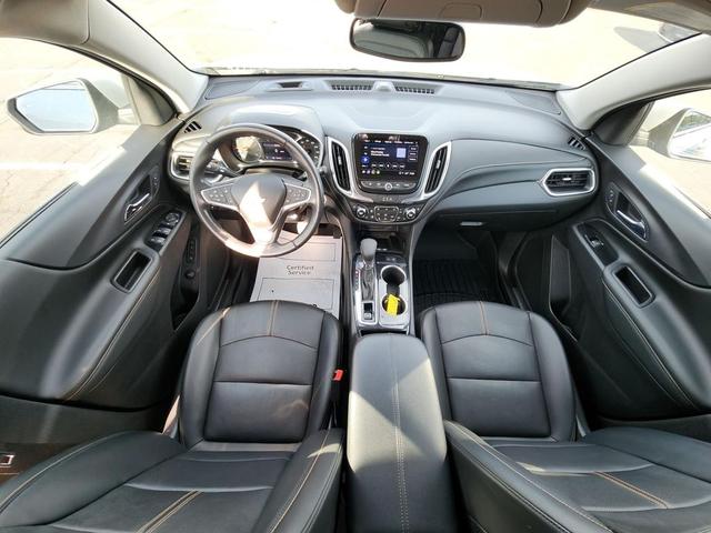 Photo of 2022 Silver Ice Metallic Chevrolet Equinox