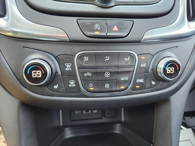 Photo of 2022 Blue Glow Metallic Chevrolet Equinox