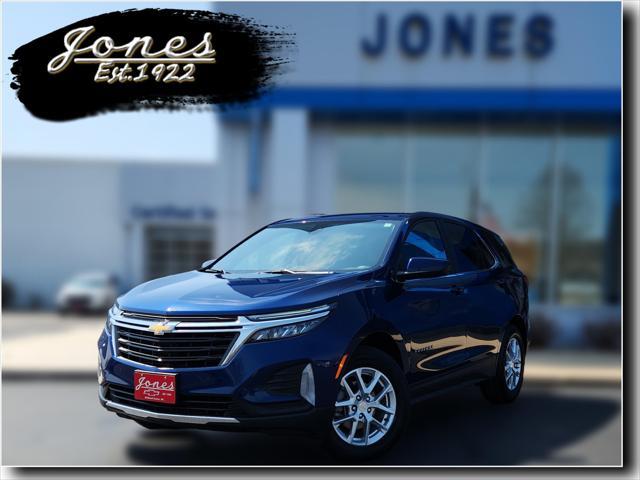Photo of 2022 Blue Glow Metallic Chevrolet Equinox