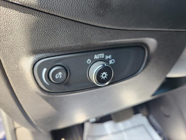 Photo of 2022 Blue Glow Metallic Chevrolet Equinox