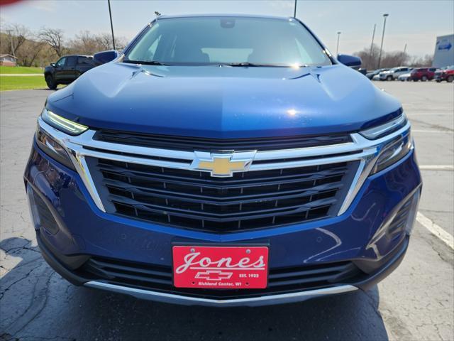 Photo of 2022 Blue Glow Metallic Chevrolet Equinox