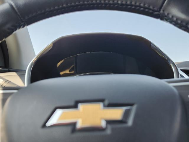 Photo of 2022 Blue Glow Metallic Chevrolet Equinox