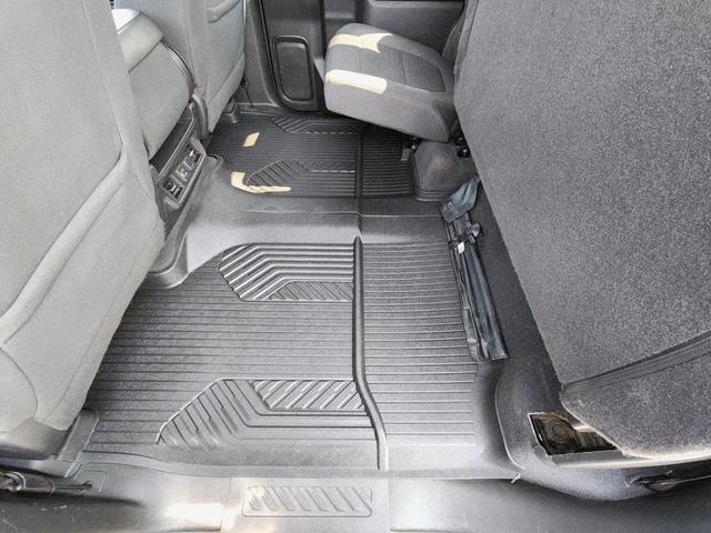 Photo of 2021 Black Chevrolet Silverado 1500