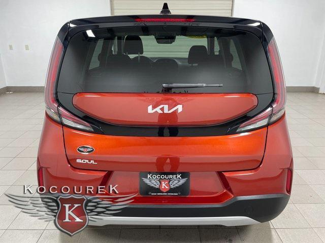 Photo of 2023 Mars Orange Kia Soul