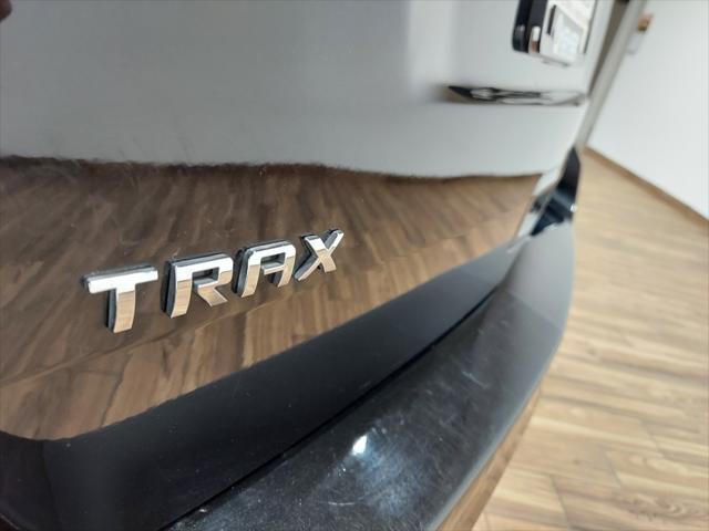 Photo of 2017 Mosaic Black Metallic Chevrolet Trax