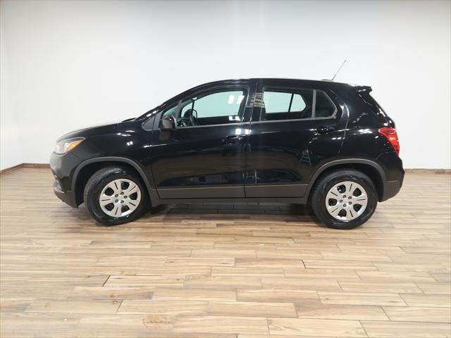 Photo of 2017 Mosaic Black Metallic Chevrolet Trax
