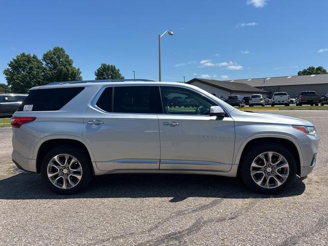 Photo of 2019 Silver Ice Metallic Chevrolet Traverse