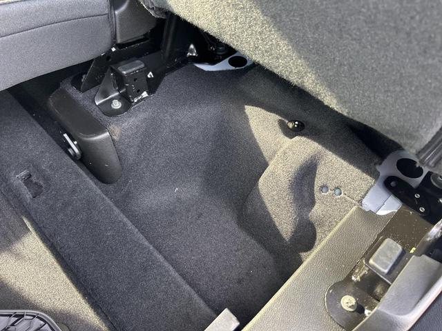 Photo of 2025 Bright White Clearcoat RAM 1500