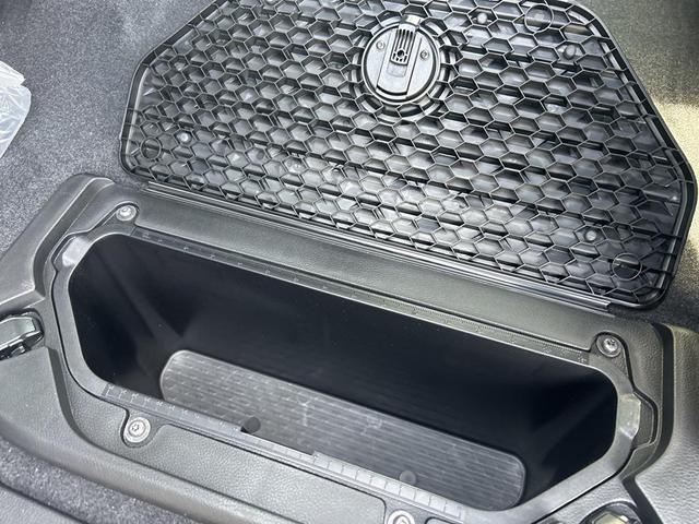 Photo of 2025 Bright White Clearcoat RAM 1500