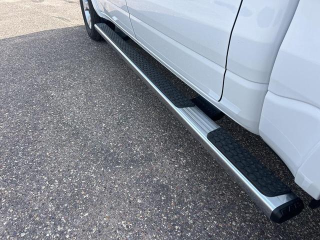 Photo of 2025 Bright White Clearcoat RAM 1500