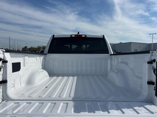 Photo of 2025 Bright White Clearcoat RAM 1500