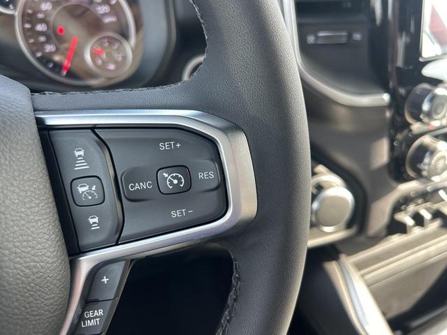 Photo of 2025 Bright White Clearcoat RAM 1500