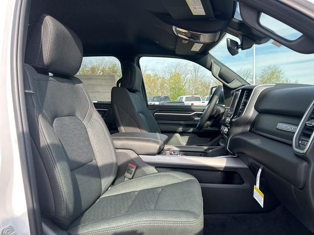 Photo of 2025 Bright White Clearcoat RAM 1500