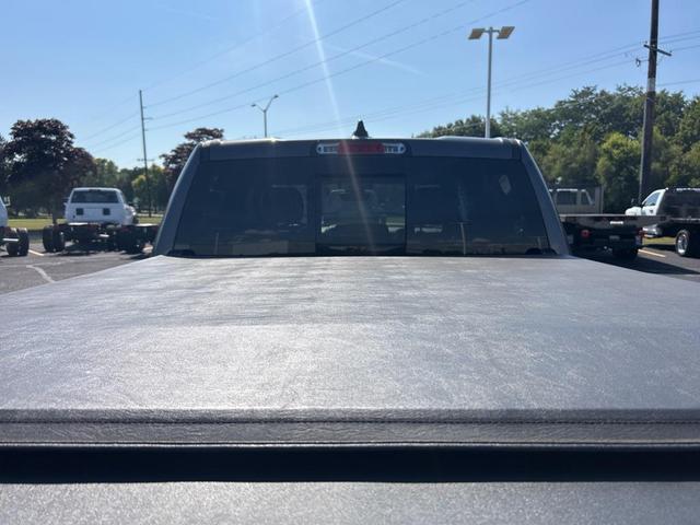 Photo of 2022 Granite Crystal Metallic Clearcoat RAM 1500